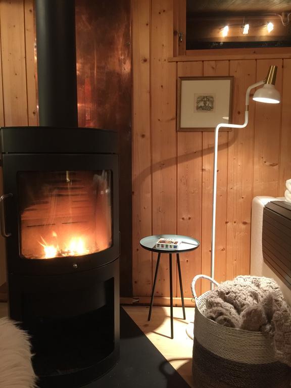Lovely Cabin In The Capital Area With Hot Tube Hafnarfjordur Exterior photo